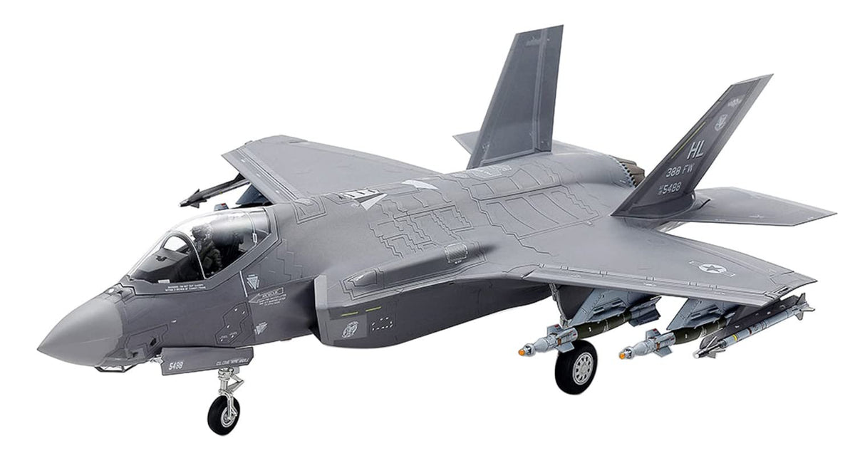 1:72 F-35A Lightning II Plastic Model Kit K793