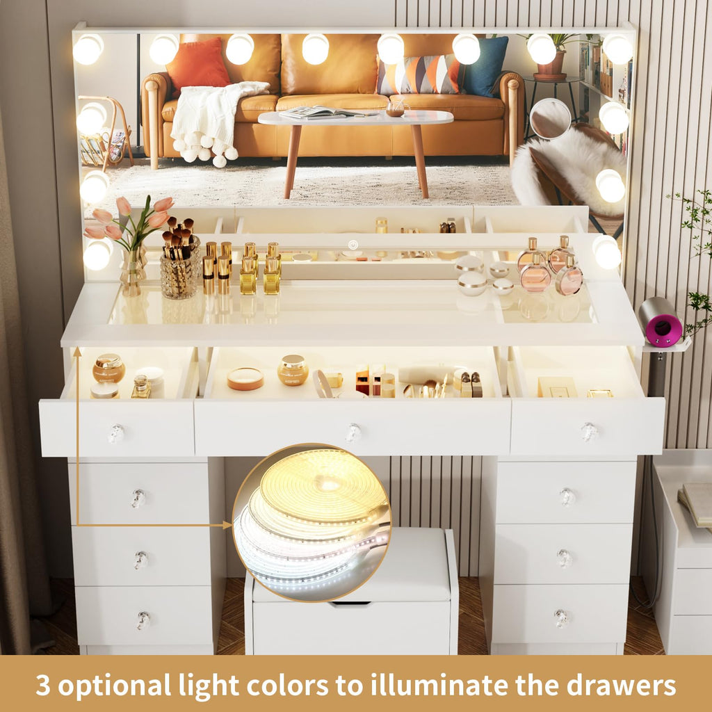 Vanity with Lighted Mirror I6772