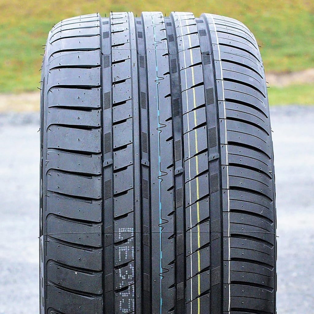 235/40ZR18 XL All Season Passenger Car Tire O774