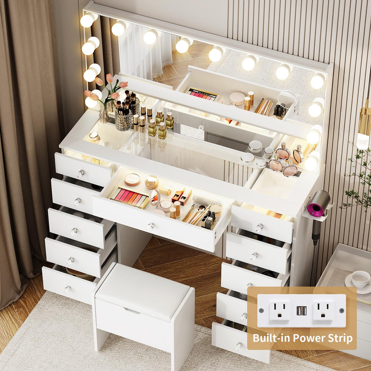 Vanity with Lighted Mirror I6772